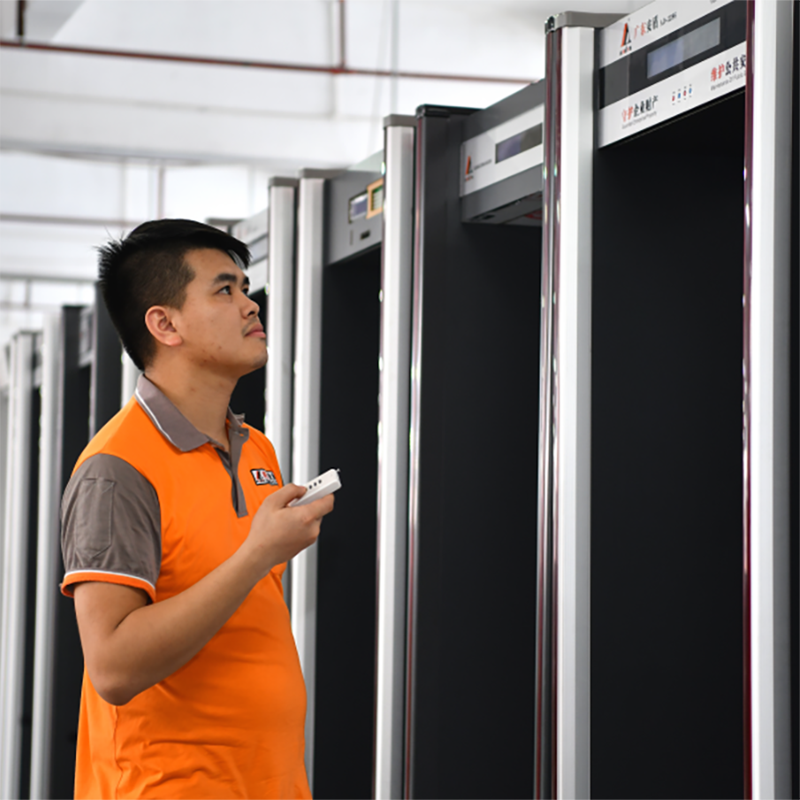 2025款 AD-2286豪華型金屬探測門